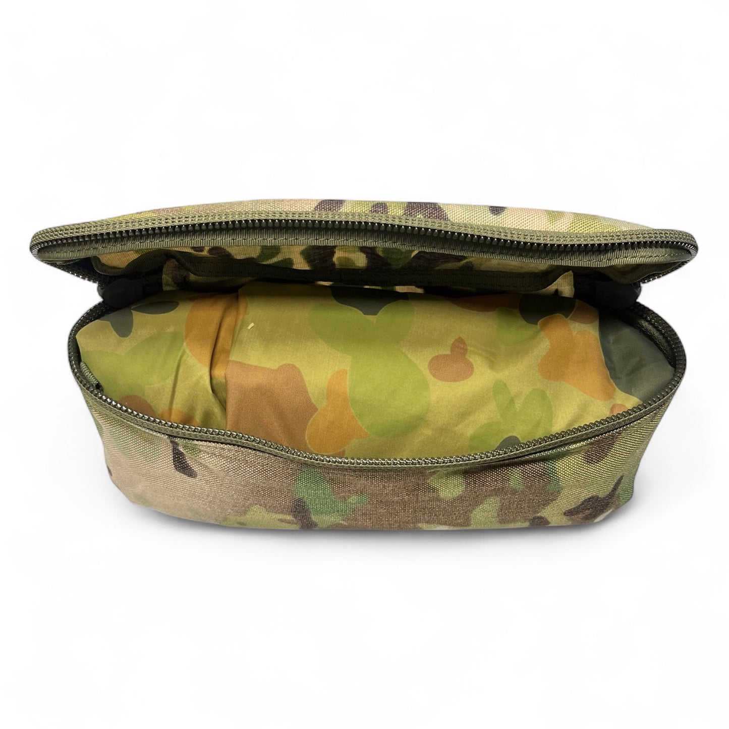 Metal Frame Pouch